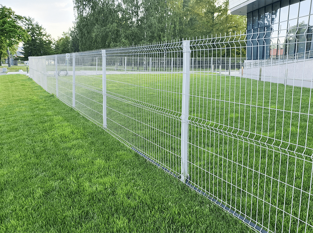 The Psychology of Security Fencing How It Deters Intruders