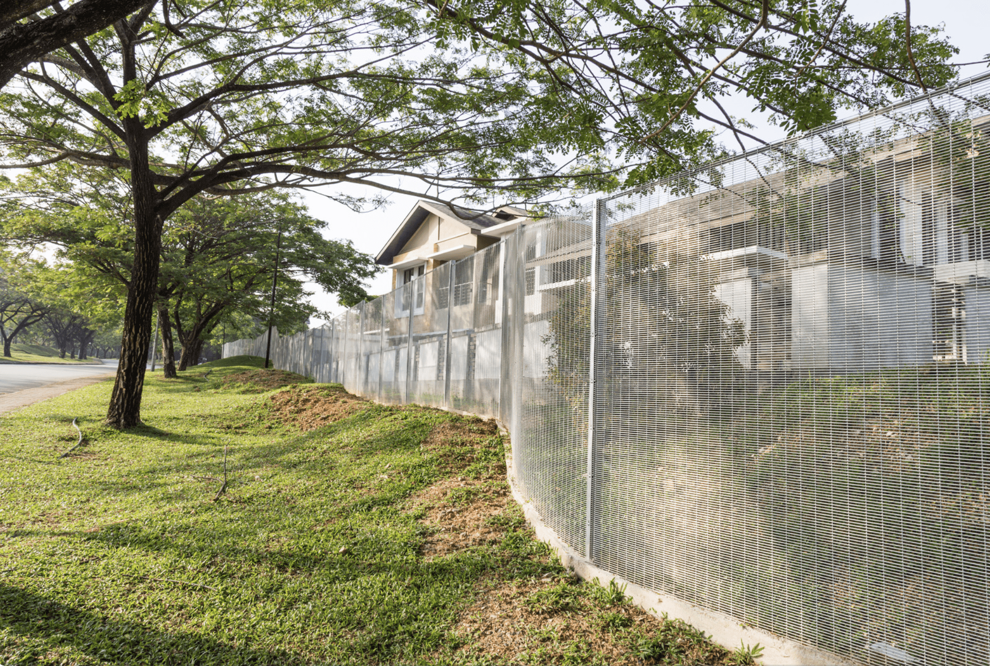 How Security Fencing Contributes To Community Safety