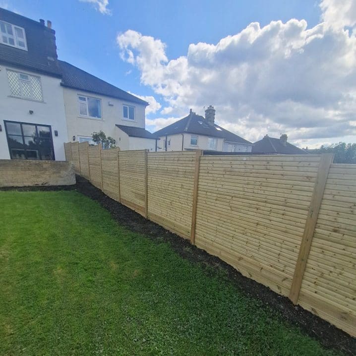 Venus panel fencing installation