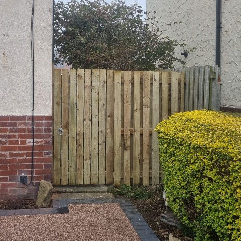 Gate and fence section installed in WF3